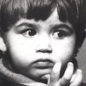 Ai recunoscut-o? Cine este vedeta din imagine?