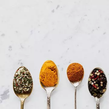 (P) 10 superalimente pe care merită să le incluzi în alimentație