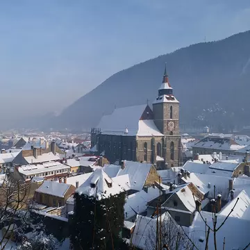 Top 10 locuri de vizitat în Brașov. Din centrul istoric până pe Tâmpa!