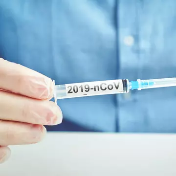 Când ajung primele vaccinuri anti-COVID-19 în România