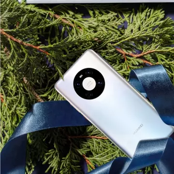 HUAWEI Mate 40 Pro, cadoul ideal de sărbători pentru iubitorii de tehnologie