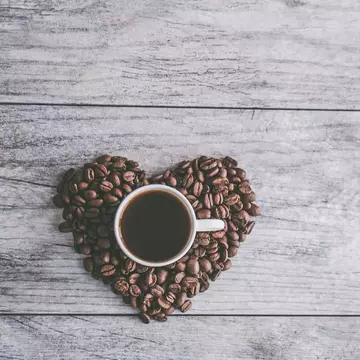 (P) Vrei să te bucuri de o cafea Julius Meinl acasă sau la birou? Iată cum trebuie să procedezi!