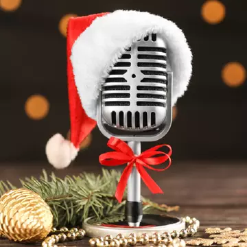 Unul dintre cele mai ascultate cântece de Crăciun. Este în topurile muzicale de 26 de ani