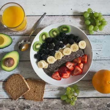 Planificarea micului dejun în avans, posibilă soluție pentru o dietă echilibrată