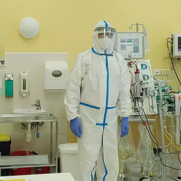 Regândirea strategiei naționale cu privire la pandemie: „Toate spitalele ar trebui să aibă zone COVID”