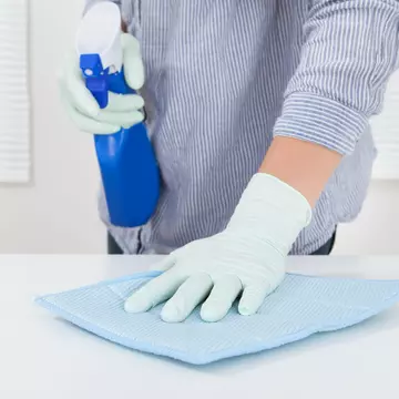În ce situații se poate transmite COVID-19 prin suprafețe