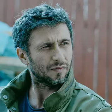 Val de reacții în online. Dragoș Bucur: „Nu mă vaccinez și nu port mască”