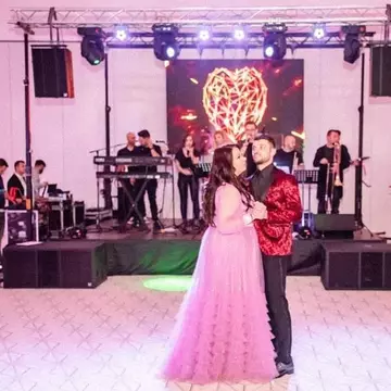 În ce relații sunt Oana Roman și Marius Elisei la două luni de la divorț