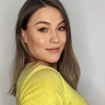 În ultima lună de sarcină, Monica Roșu a dezvăluit numele fiicei sale