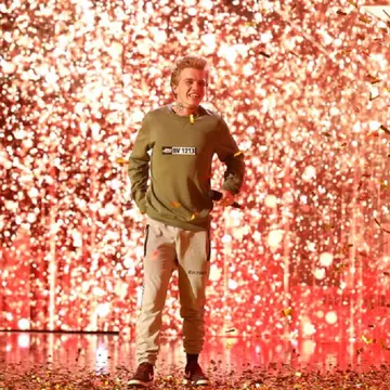 Cine este tânărul care a primit Golden Buzz la „Românii au talent”