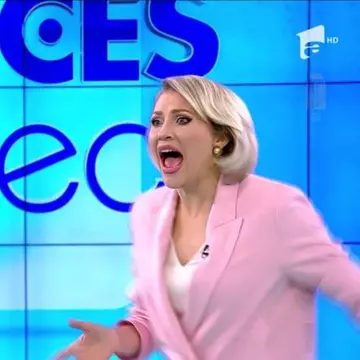 Mirela Vaida, atacată în direct, pe platoul de filmare, cu un pietroi