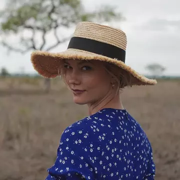 Modelul Karlie Kloss a născut. Prima imagine cu bebelușul