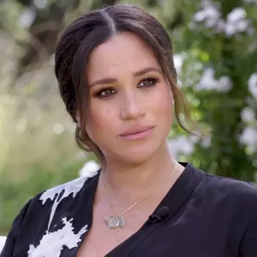 I-a confiscat Familia Regală actele lui Meghan Markle, așa cum ea a susținut? Care e adevărul