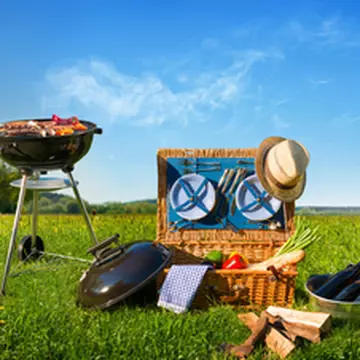 Lista pentru picnic. Tot ce îți trebuie pentru o ieșire la iarbă verde