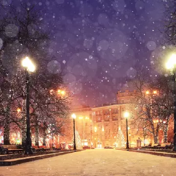 Prognoza meteo ANM: Ninsoare cu tunete și fulgere în București