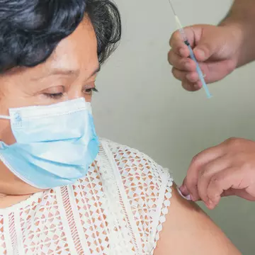 50% dintre bucureșteni ar putea fi vaccinați anti-COVID-19 până la finalul lunii mai