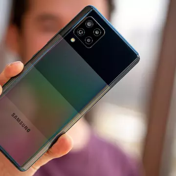 (P) Cel mai bun telefon ieftin de la Samsung disponibil la ora actuală