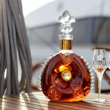 (P) LOUIS XIII de Rémy Martin. Gândește cu un secol în avans