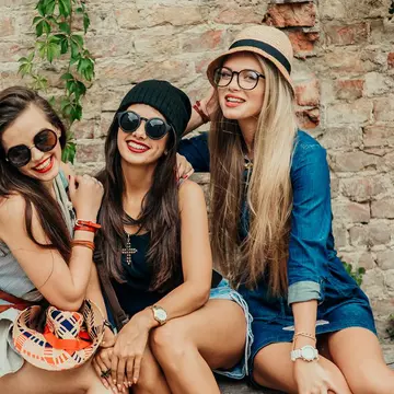 Cum să îți creezi outfit-uri spectaculoase fără prea mari bătăi de cap