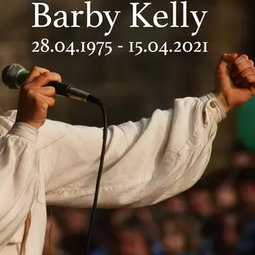 Barby Kelly, fosta componentă a trupei "The Kelly Family", a murit la 45 de ani