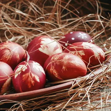 Când se vopsesc ouăle de Paște. De ce se vopsesc ouăle roșii