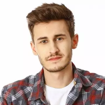 Mesajul unui cunoscut vlogger după moartea lui Nelu Ploieșteanu: „Ne pleacă lăutarii să le cânte îngerilor. Solo pentru Sfântul Petru!”