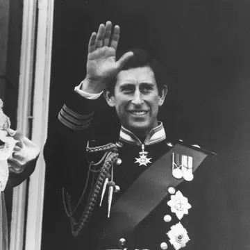 Rochia de mireasă a prinţesei Diana, expusă la Palatul Kensington