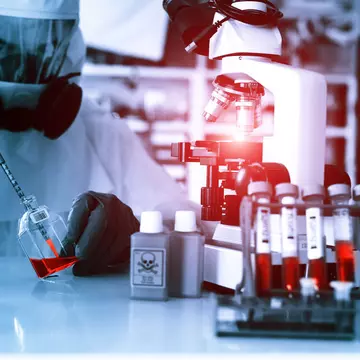 Gamma, cea mai nouă tulpină de coronavirus, rezistă vaccinurilor existente până acum