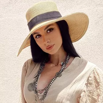 Ce operații estetice are bebelușa Cristina Ștefan