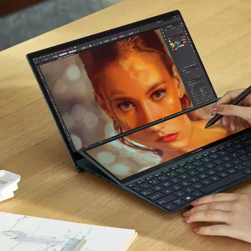 (P) ZenBook: Deceniul 1.0 – De ce să nu faci cu stil ceea ce alții nici nu visează încă?