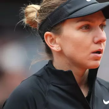 Simona Halep s-ar fi căsătorit cu Toni Iuruc. Sportiva noastră a purtat o rochie roșie! FOTO