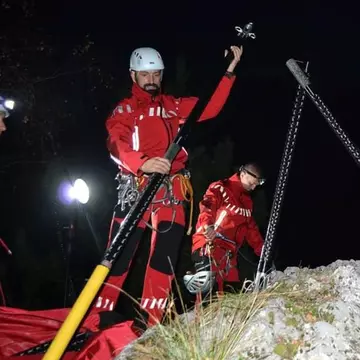 Un bărbat căutat de Salvamont timp de trei zile pe munte se afla de fapt acasă, cu telefonul închis