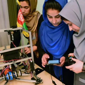 Ce se întâmplă cu echipa de robotică a Afganistanului, compusă doar din fete, după ce talibanii au preluat puterea