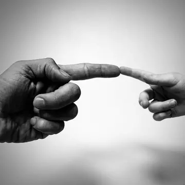 Traumele copilăriei și felul în care ne afectează viața de adult
