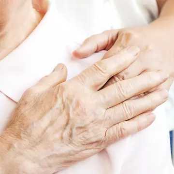 O femeie de 101 ani din Alba, vaccinată, a învins lupta cu COVID-19