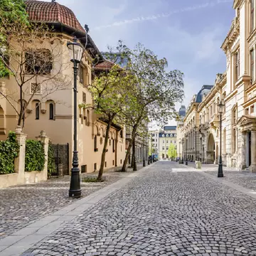 Străzile din centrul municipiului București nu vor mai fi pietonale în weekend, din cauza numărului mare de cazuri COVID-19