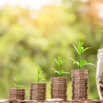 Câți bani să economisești în funcție de vârstă