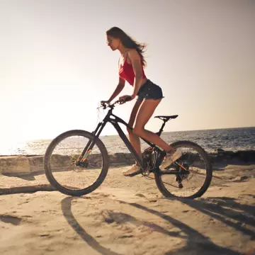 Top 7 motive pentru care ar trebui să mergi cu bicicleta
