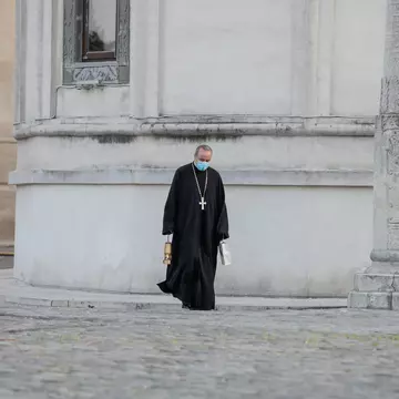 Predica unui cunoscut preot bucureștean: „Noi, preoții, vă putem da sfaturi în legătură cu mântuirea, nu vă putem da sfaturi medicale”