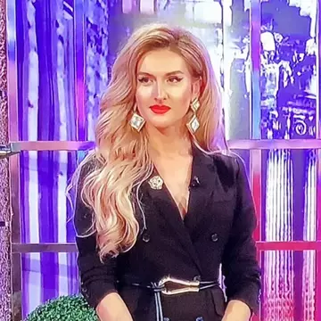 Cine este prima asistentă TV transgender din România | INTERVIU