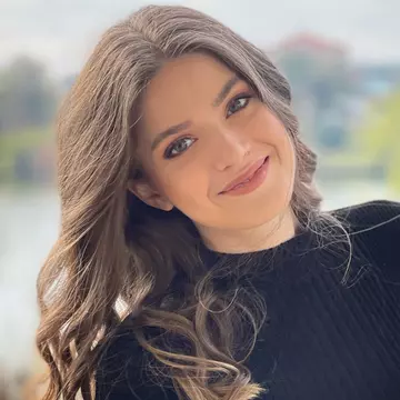 Exclusiv. Actrița Mara Oprea, pregătită să dea totul: "Mi-am zis că uneori toate gândurile critice despre mine (...) sunt doar în capul meu!"