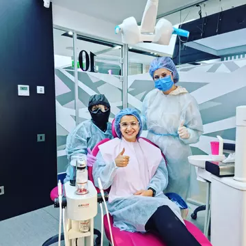 Cum poți avea grijă de sănătatea orală dacă ești fumător și de ce este detartrajul o necesitate pentru fumatori?