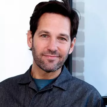 Cum arată soția lui Paul Rudd, desemnat "Cel mai sexy bărbat în viață"