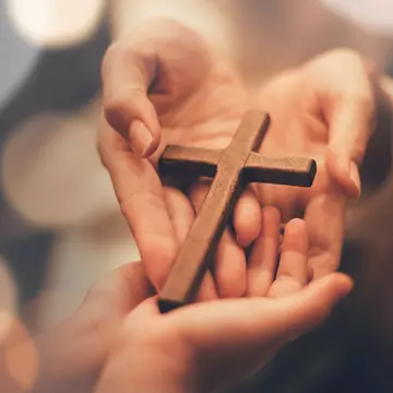 Ce este sfeștania și când trebuie făcută. Cum se pregătește sfințirea casei