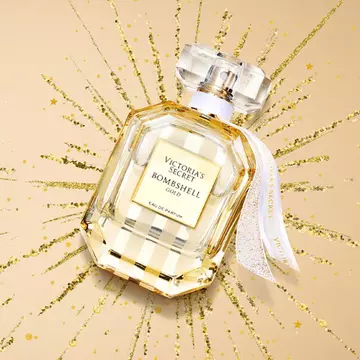 Lasă-te purtată într-o simfonie a simțurilor alături de Bombshell Gold de la Victoria's Secret