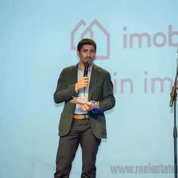 Imobiliare.ro câștigă trofeul pentru „Inovație în imobiliare” la Gala Premiilor Real Estate 2021