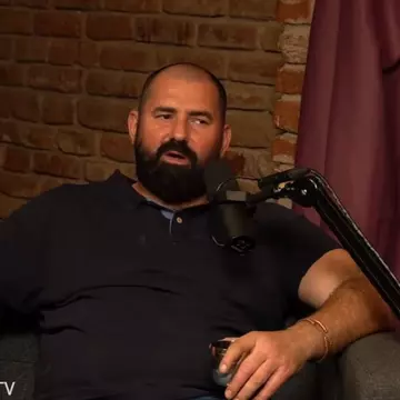 Chef Adi Hădean nu crede că românii sunt ospitalieri: „Noi am trăit într-o pivniță mai bine de jumătate de secol”