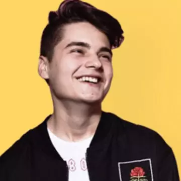 Vloggerul Selly, după ce multe vedete și-a făcut podcast în pandemie: „Eu nu știu să fiu fake”