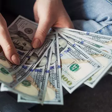 5 probleme care apar când te confrunţi cu lipsa banilor