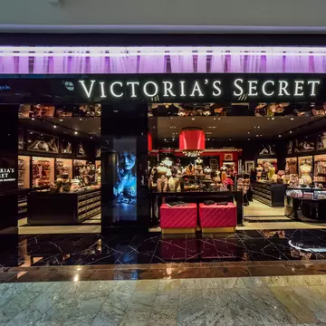 Victoria's Secret lansează Fondul Global pentru a accelera inovația în cercetarea cancerului la femei, de către femei